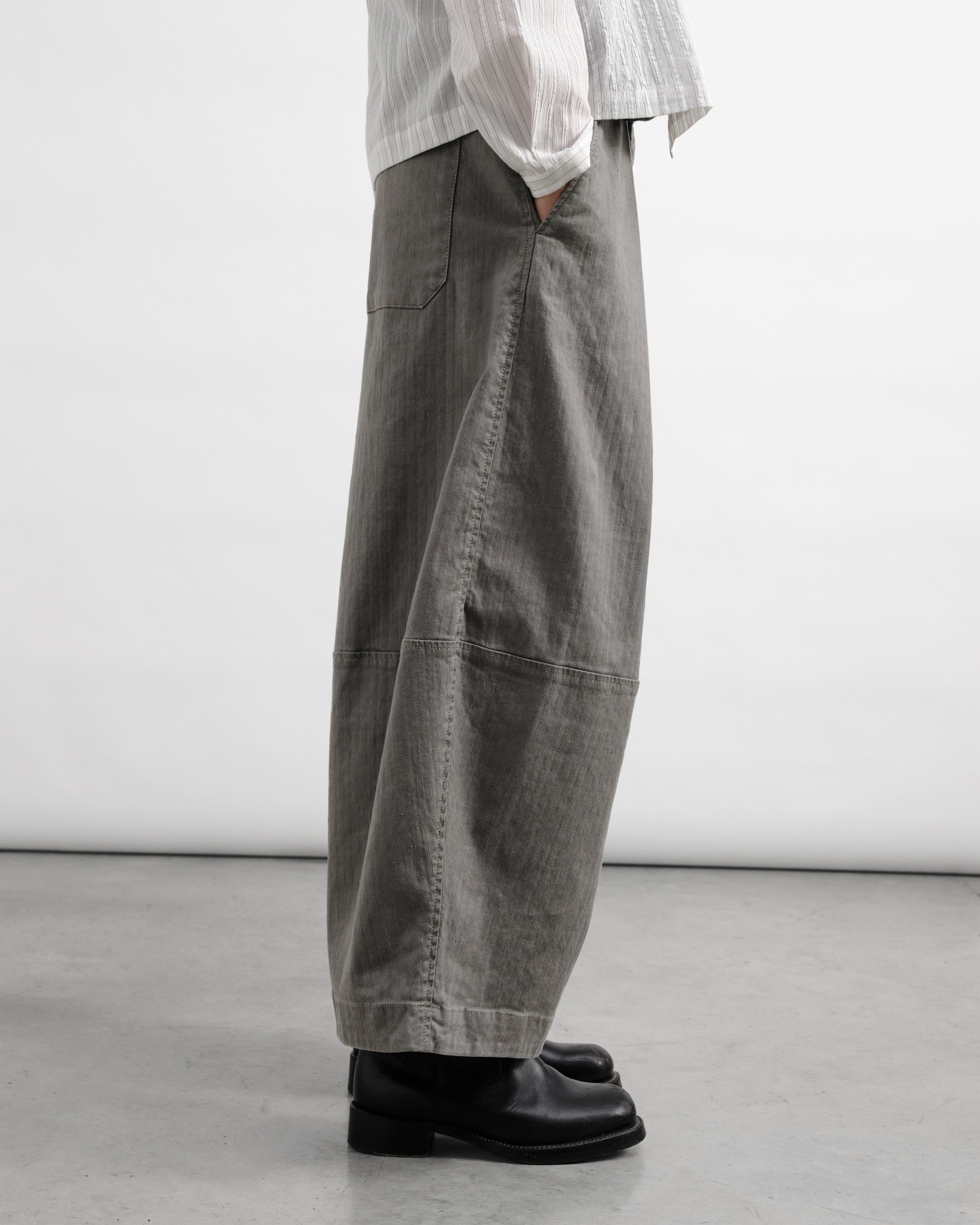Deadbeat Trouser